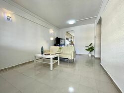 Serangoon Central (Serangoon), HDB 2 Rooms #382498341
